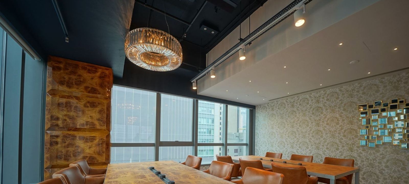 3 Garden Road, Central - Image 1