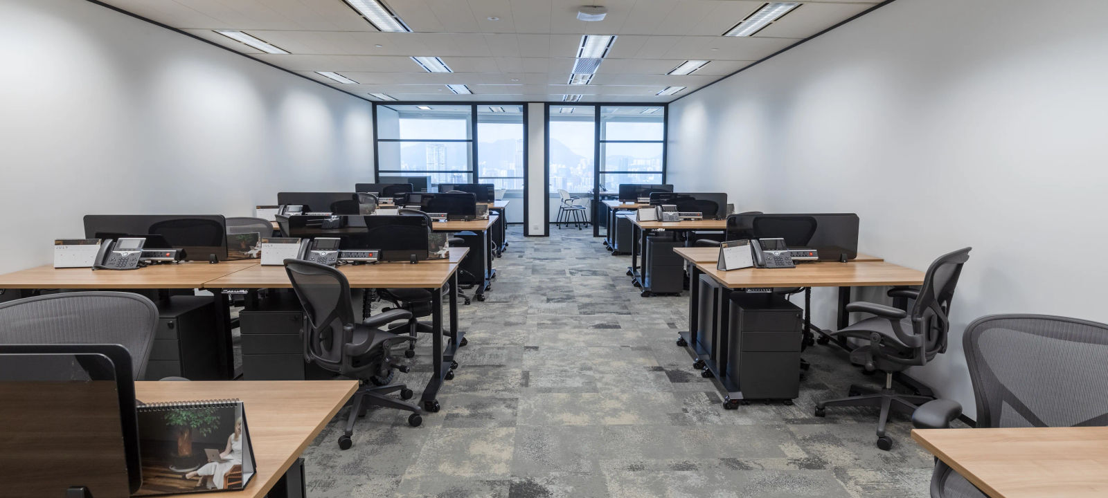 3 Garden Road, Central - Image 1