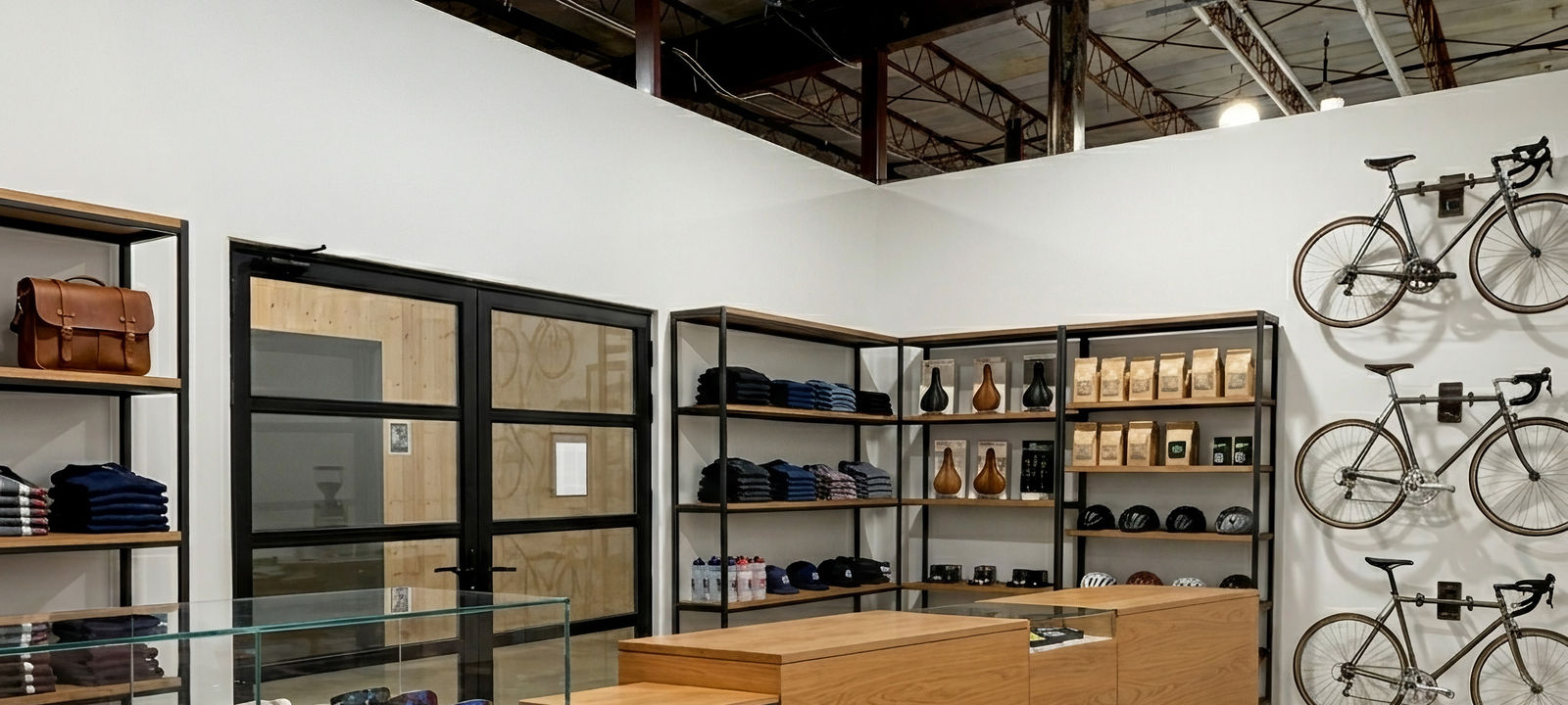 600 South 1st Street, Rogers - Image 1