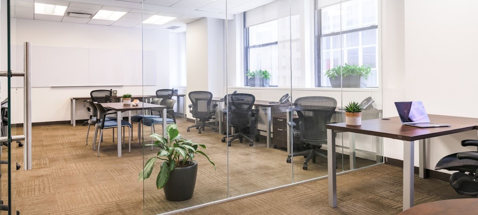 535 5th Ave, New York - Image 1