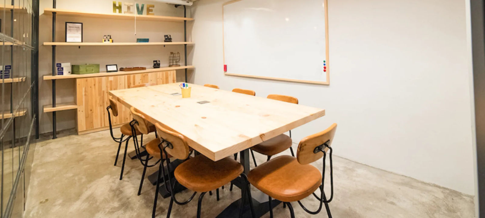 33-35 Hillier Street, Sheung Wan - Image 1