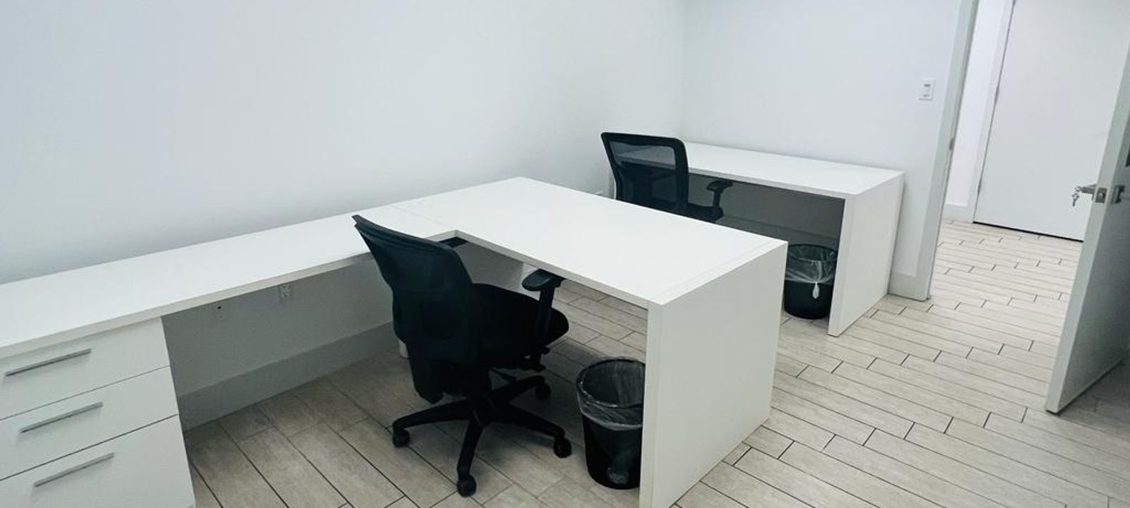 2719 Hollywood Boulevard 2719 Hollywood Boulevard, Hollywood - Image 1