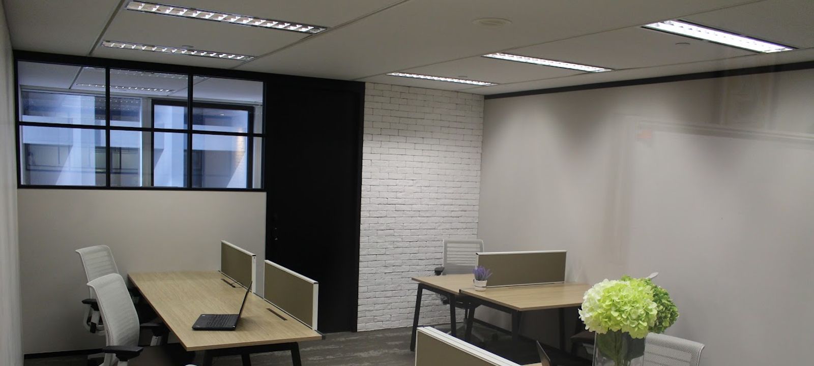 3 Garden Road, Central - Image 1