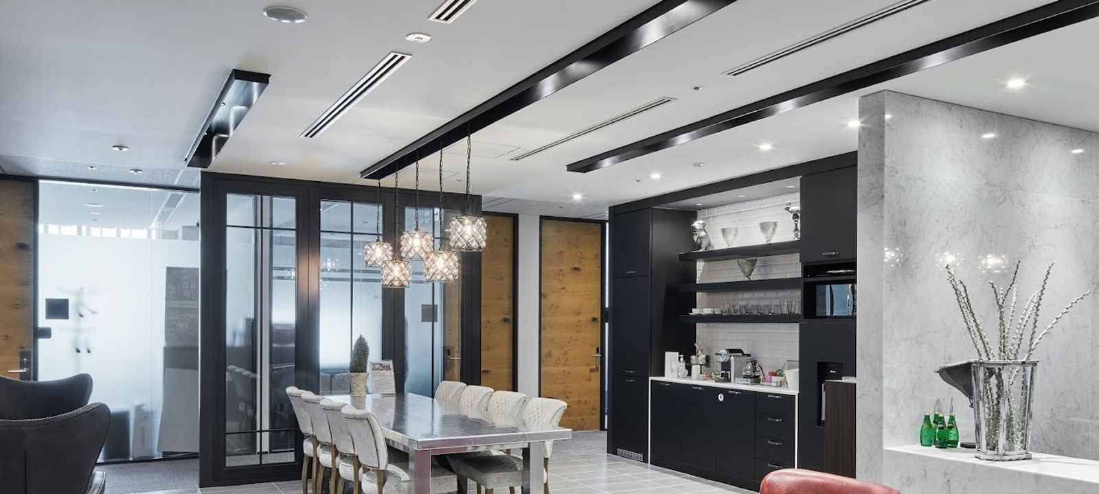 1-6-2 Marunouchi, Chiyoda-ku - Image 1