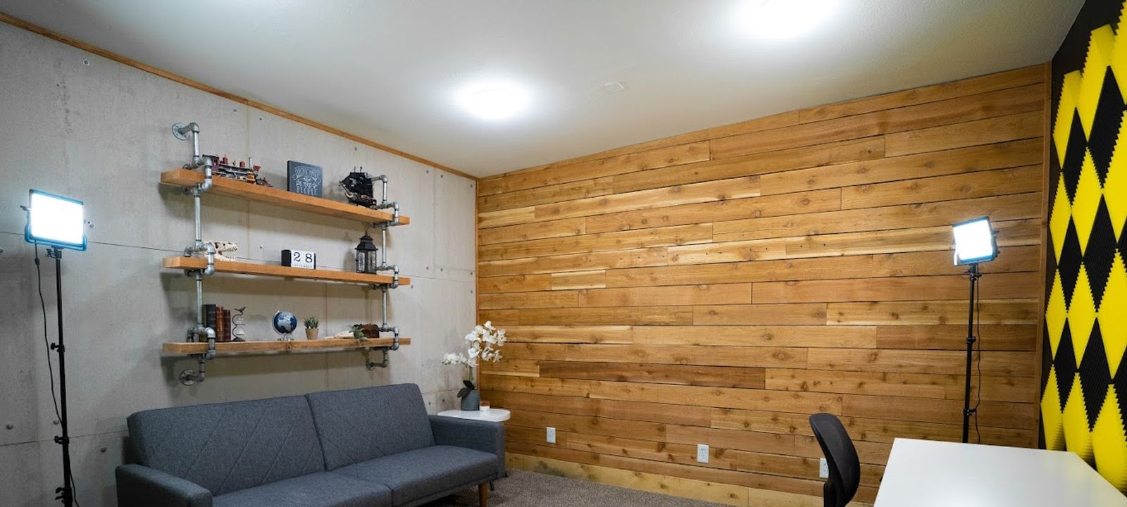 5413 S Tacoma Way, Tacoma - Image 1