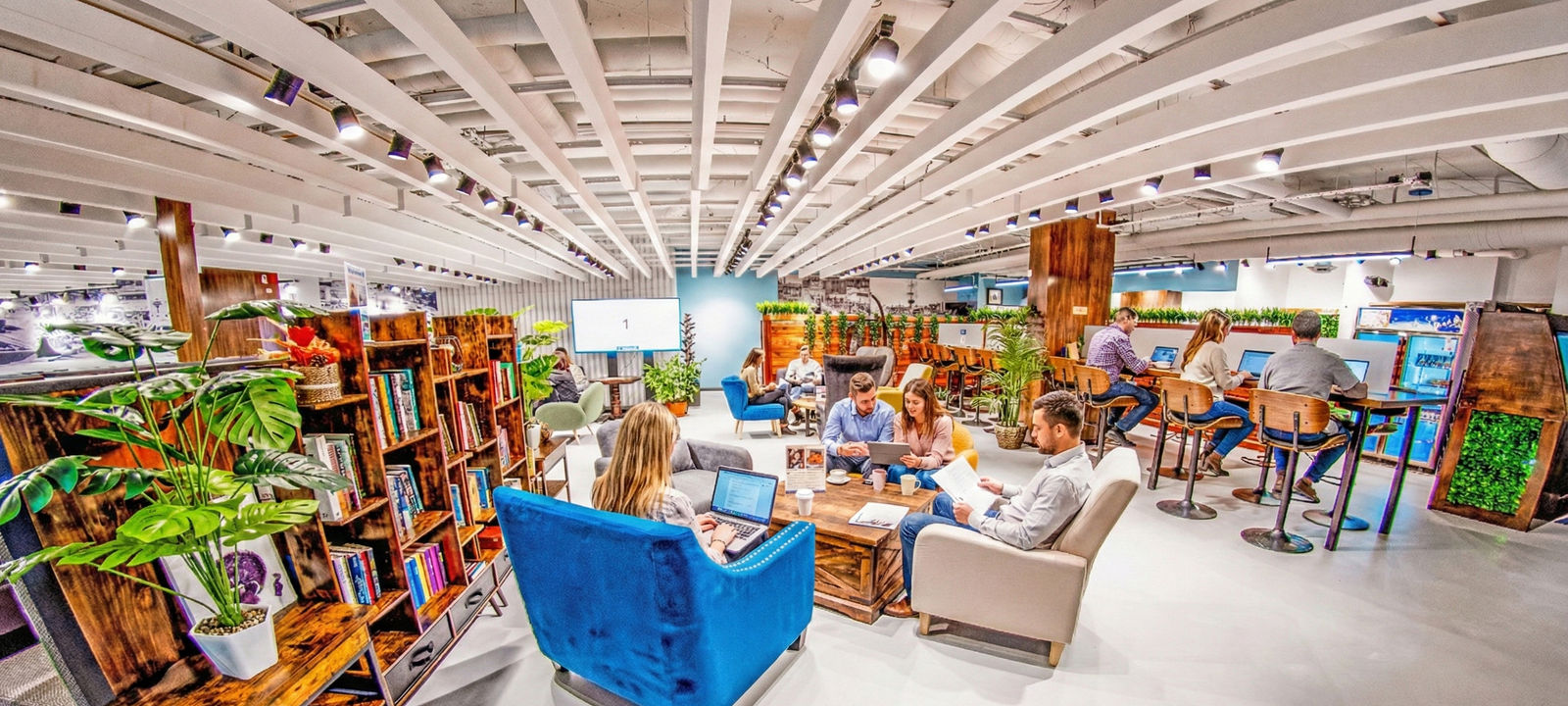 252 Esplanade West, North Vancouver - Image 1