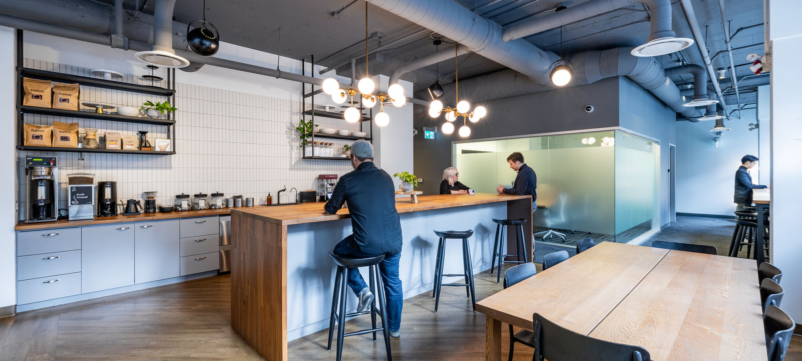 410 Adelaide Street West, Toronto - Image 1