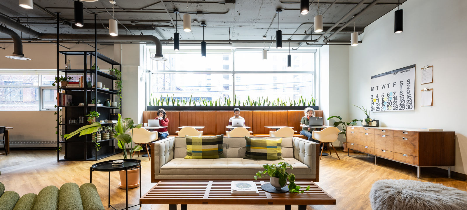 410 Adelaide Street West, Toronto - Image 1