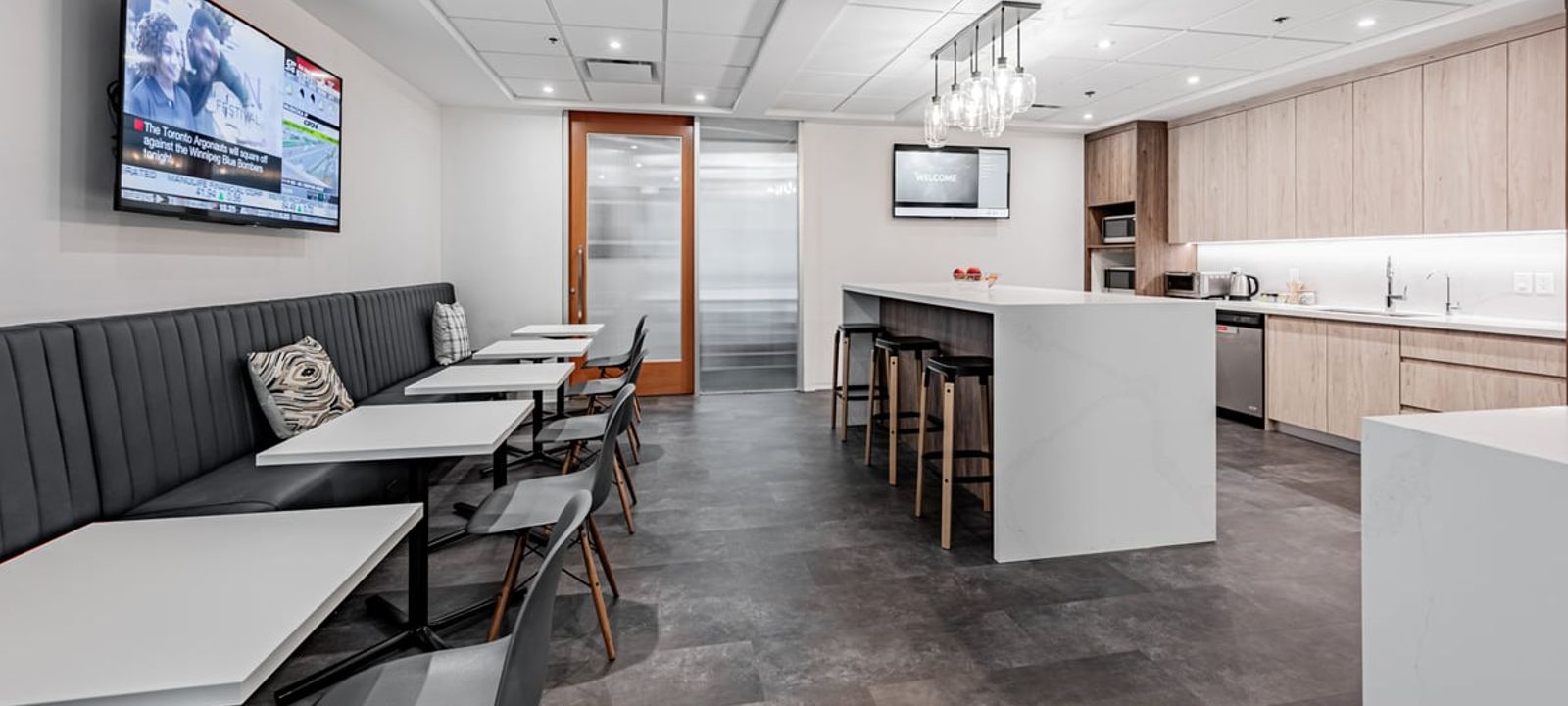 20 Bay St, Toronto - Image 1