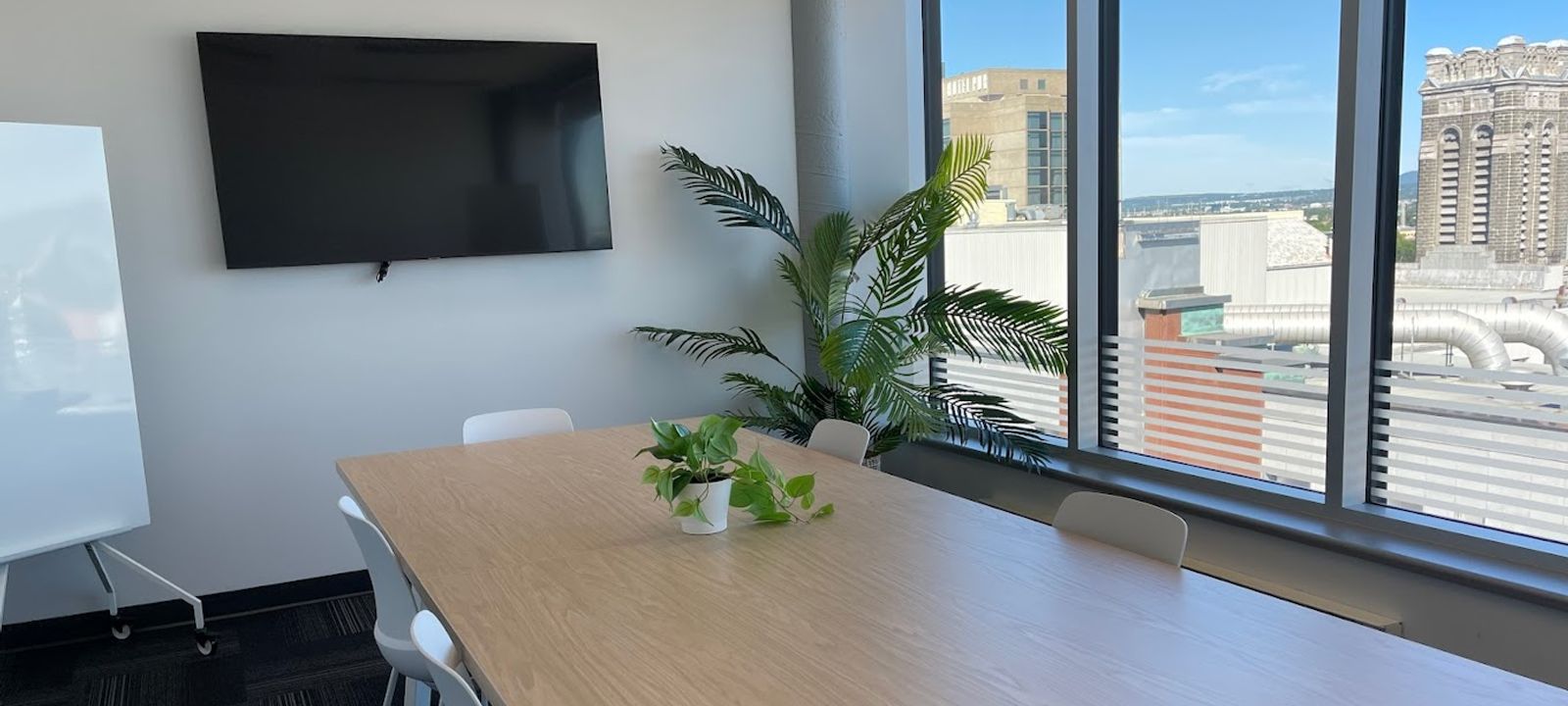 585 Boulevard Charest E, Québec - Image 1