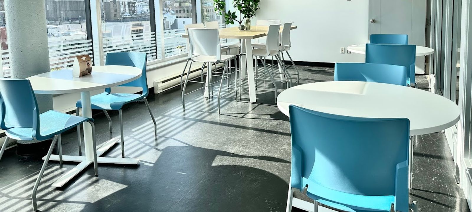 585 Boulevard Charest E, Québec - Image 1