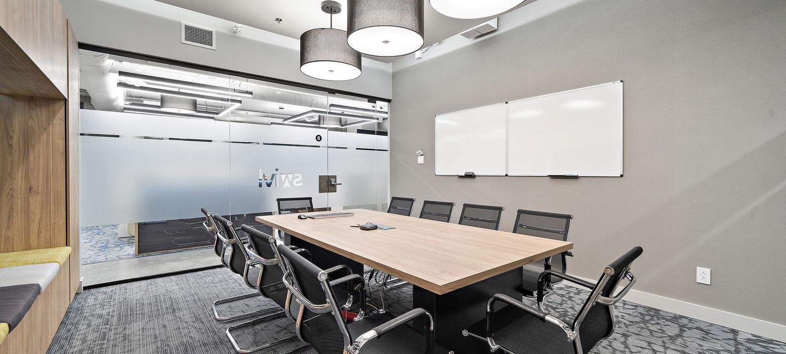 4950 Queen Mary Rd, Montreal - Image 1