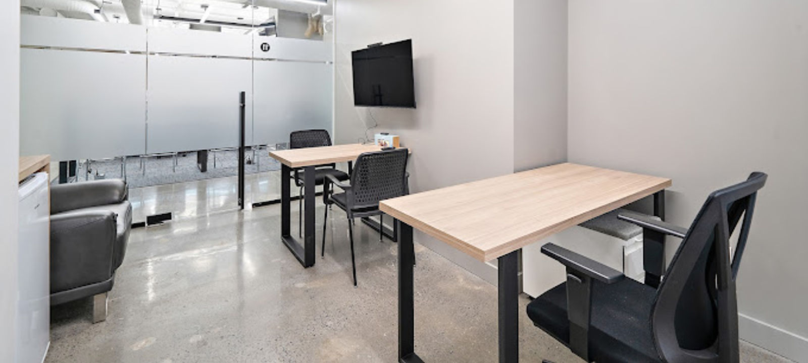 4950 Queen Mary Rd, Montreal - Image 1