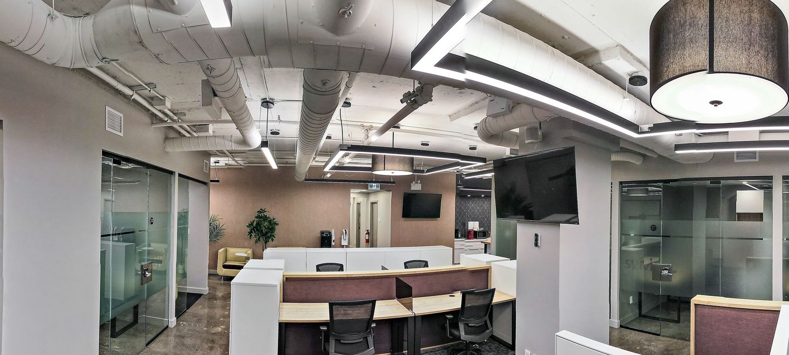 4950 Queen Mary Rd, Montreal - Image 1