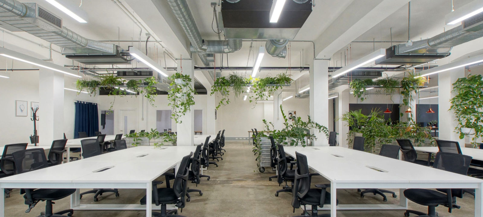 25 Holywell Row, Greater London - Image 1