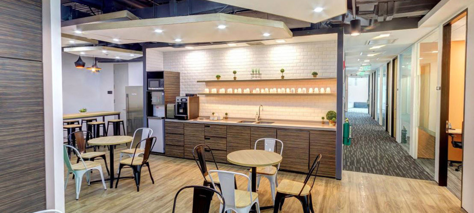 5th Avenue Corner 30th Street, Bonifacio Global City - Image 1
