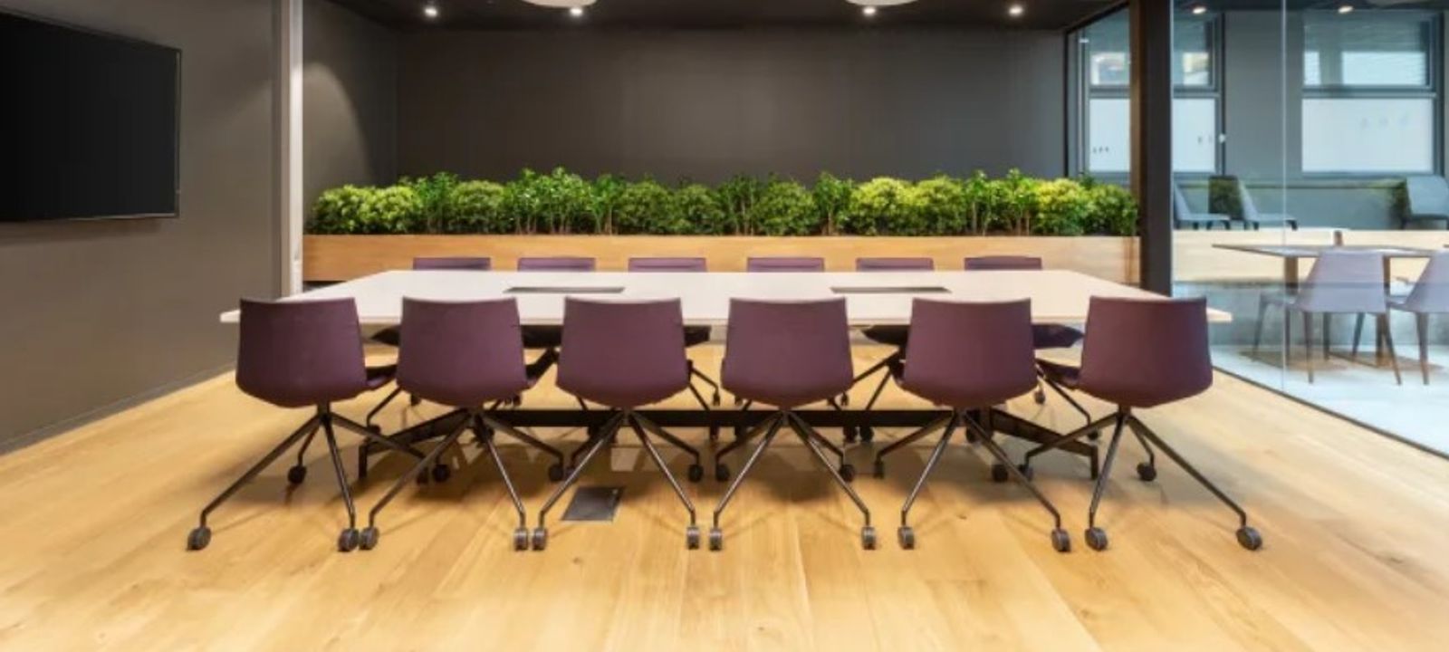 396 Cooper St, Ottawa - Image 1