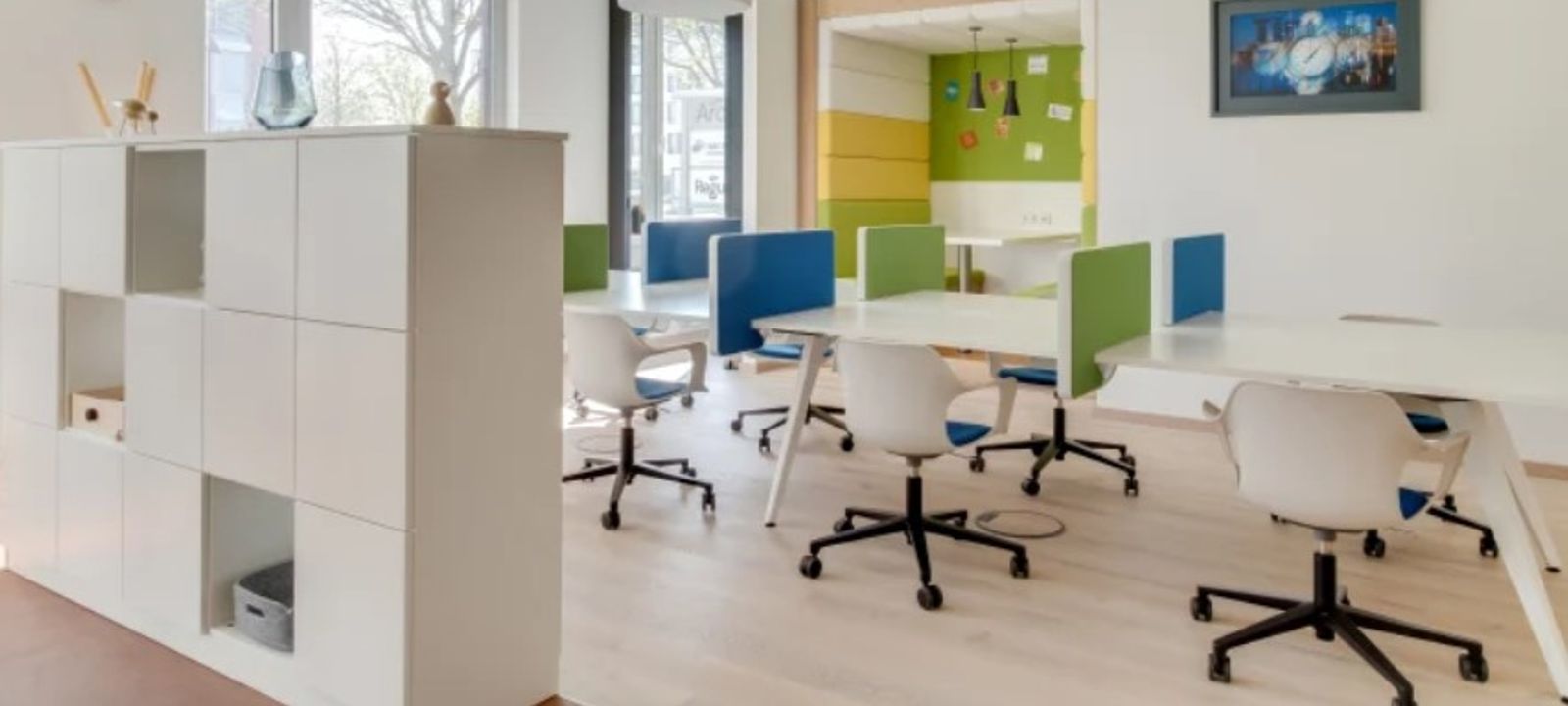 Av Eloy Alfaro E6-24 Y Calle Francisco Andrade Marin, Quito - Image 1