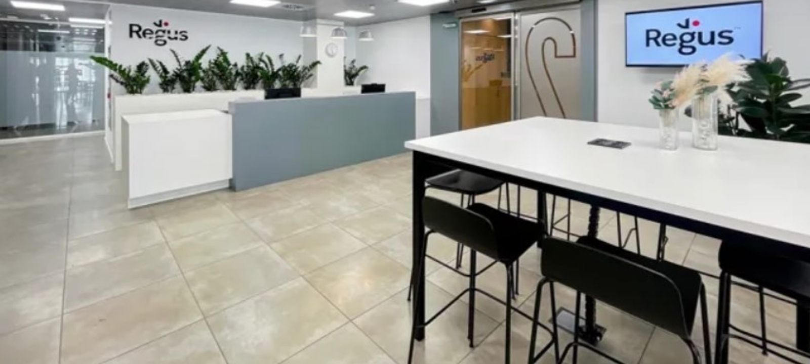 17 Net Calle De Alfonso I, Zaragoza - Image 1