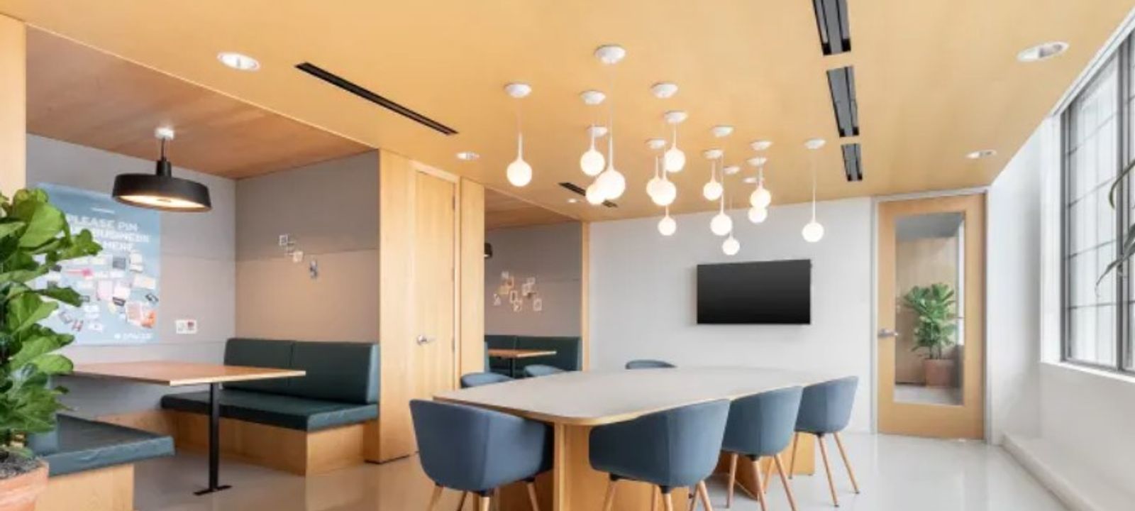 6671 Southwest Fwy, Houston - Image 1