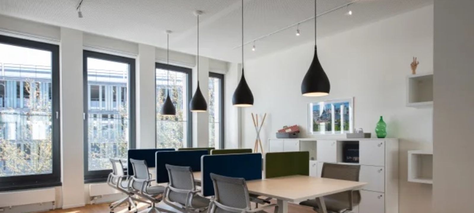 60 Adalgata, Reykjanesbaer - Image 1