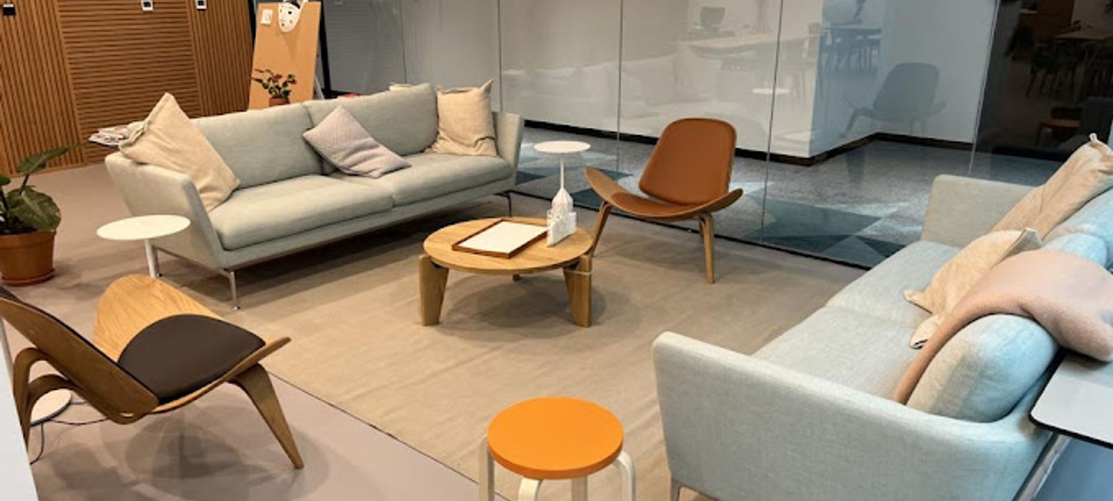 11 17th St - Umm Ramool, Commercity - Image 1