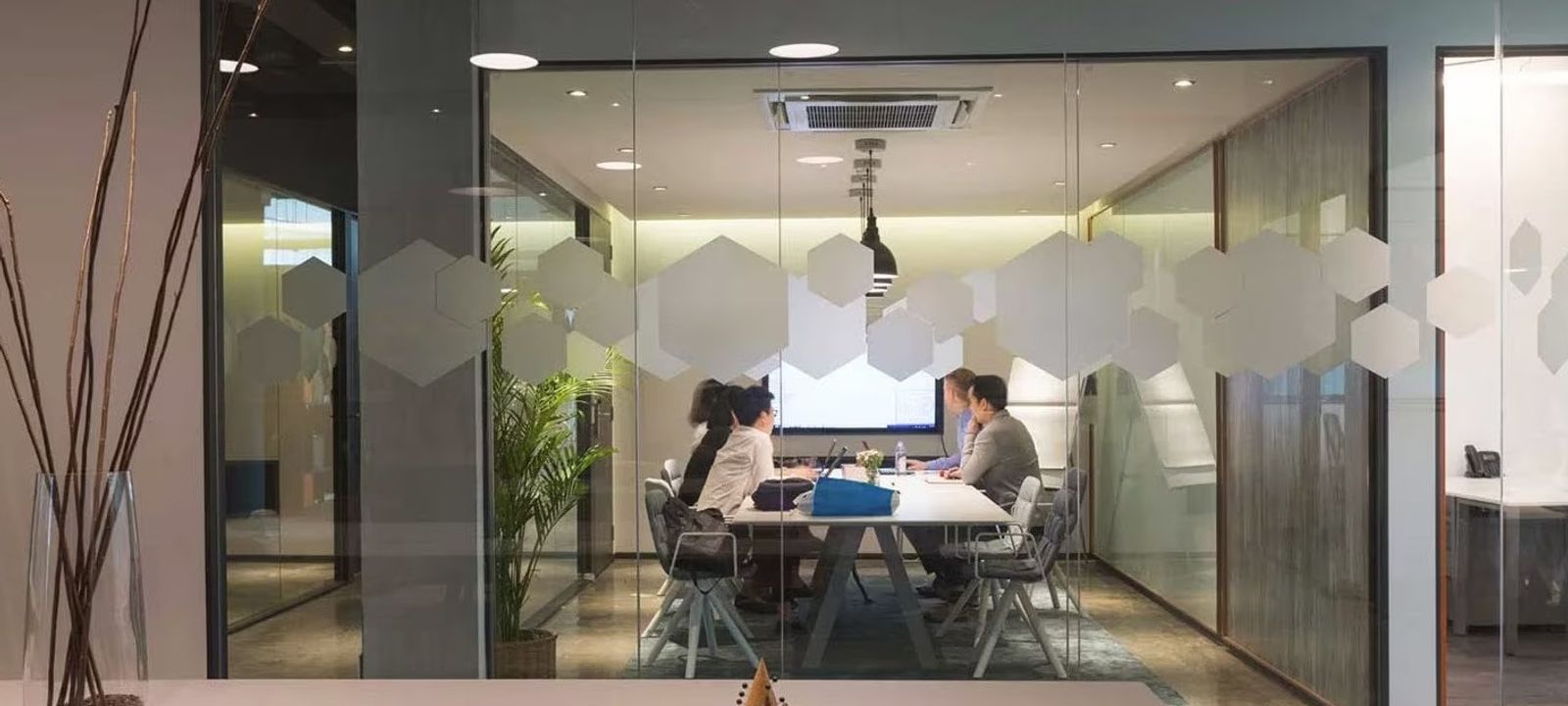 200 E Pratt Street, Baltimore - Image 1