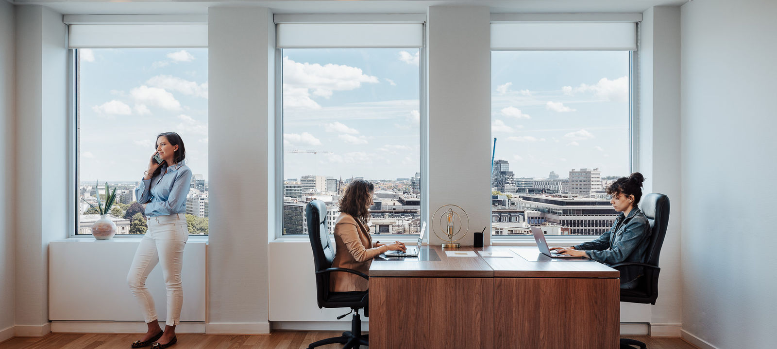 5 Place Du Champ De Mars, Ixelles - Image 1