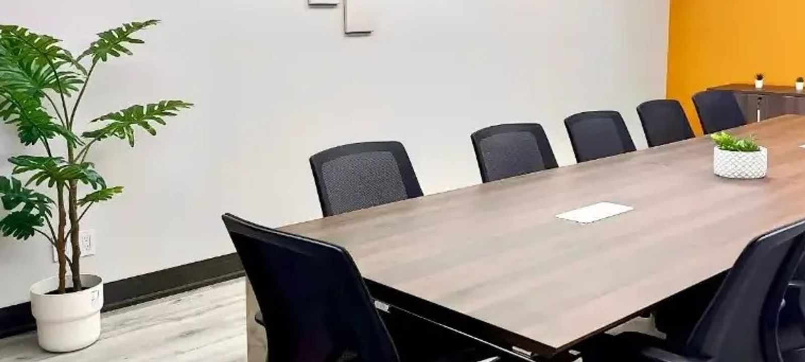 690 Dorval Dr, Oakville - Image 1