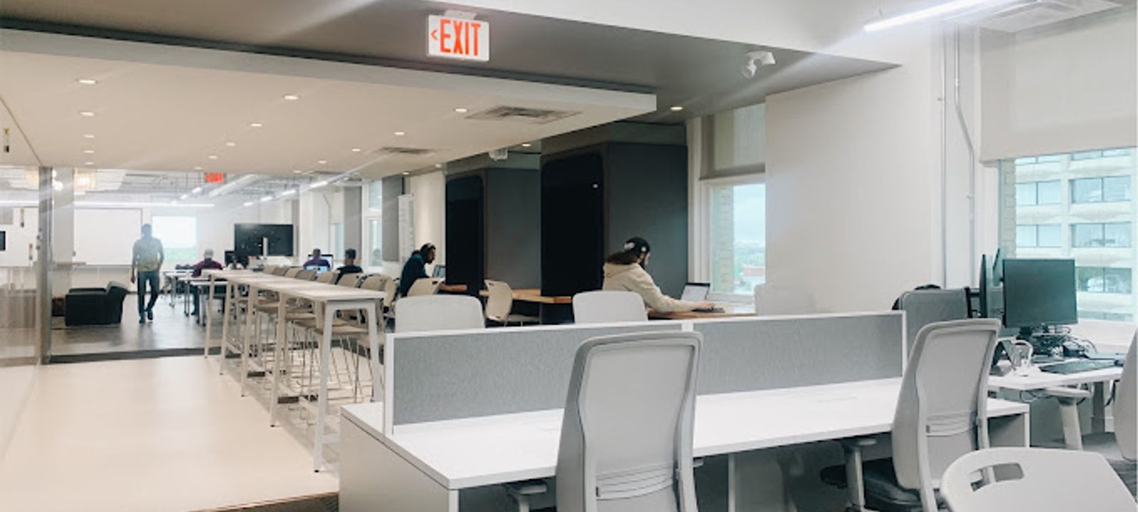 167 Lombard Ave, Winnipeg - Image 1