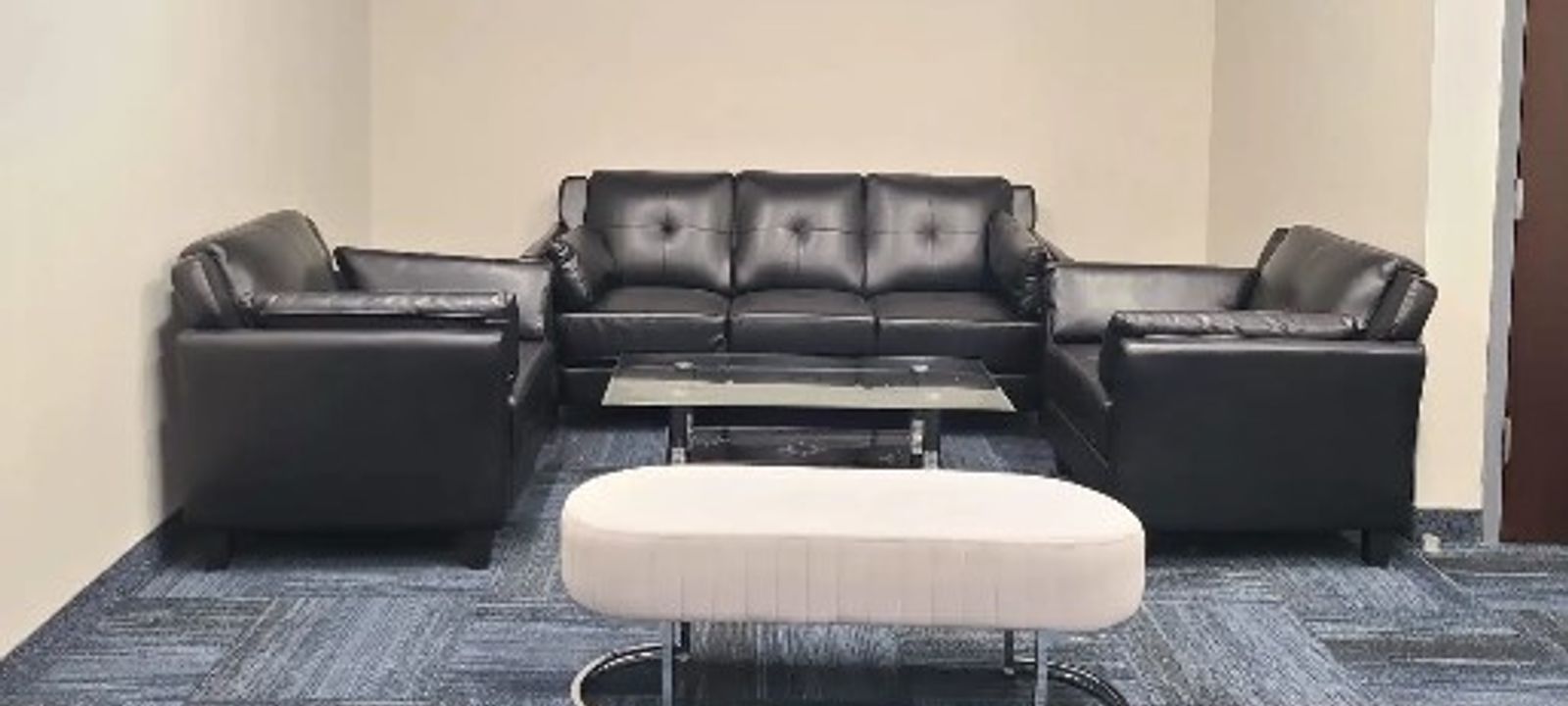 55 Commerce Valley Dr W, Thornhill - Image 1