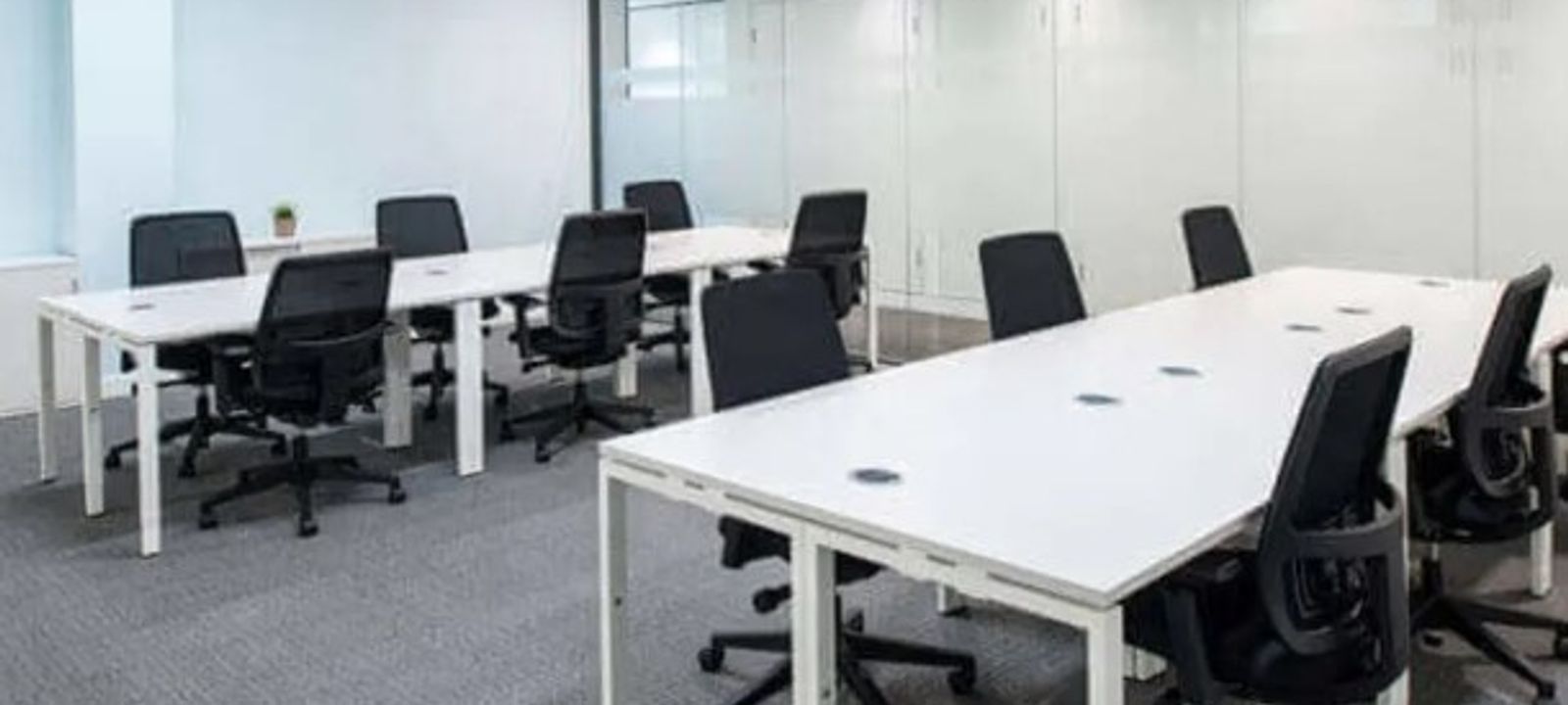 4415 N River Blvd Ne, Cedar Rapids - Image 1