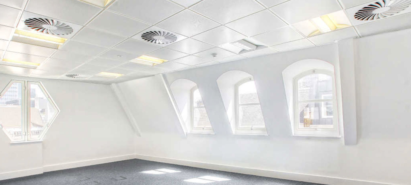 28 King Street, Greater London - Image 1