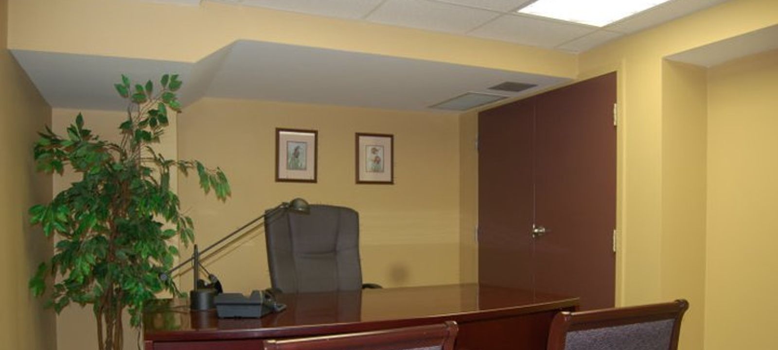 10 George St N, Brampton - Image 1
