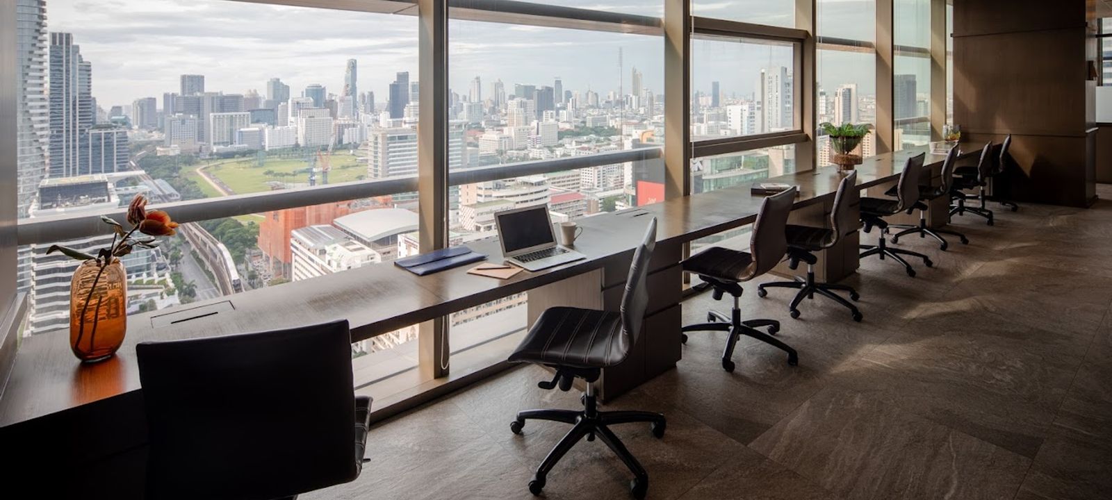 127 Ratchadamri Rd, Pathumwan - Image 1