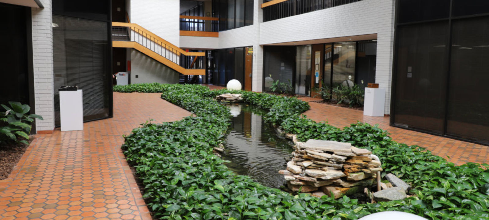 340-350 N Sam Houston Pkwy E, Houston - Image 1