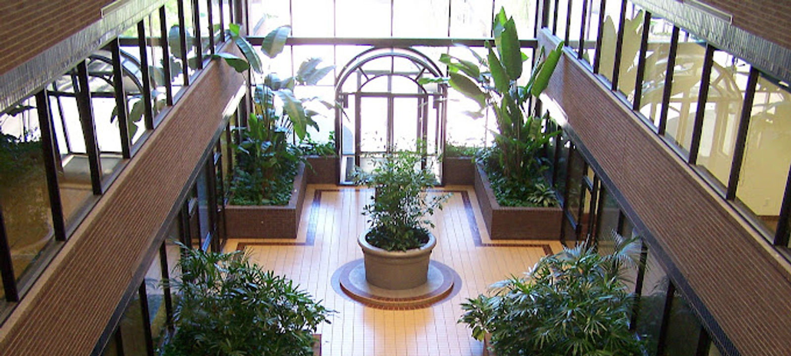 2351 W Northwest Hwy 2351 W Northwest Hwy, Dallas - Image 1