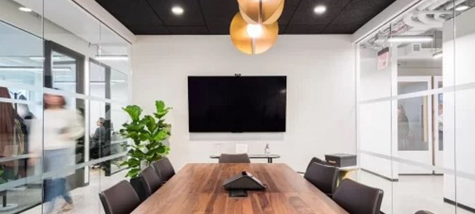 400 University St, Seattle - Image 1