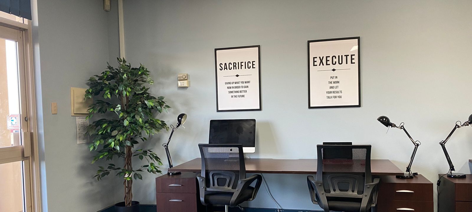 4 Queen Street, Bentley - Image 1