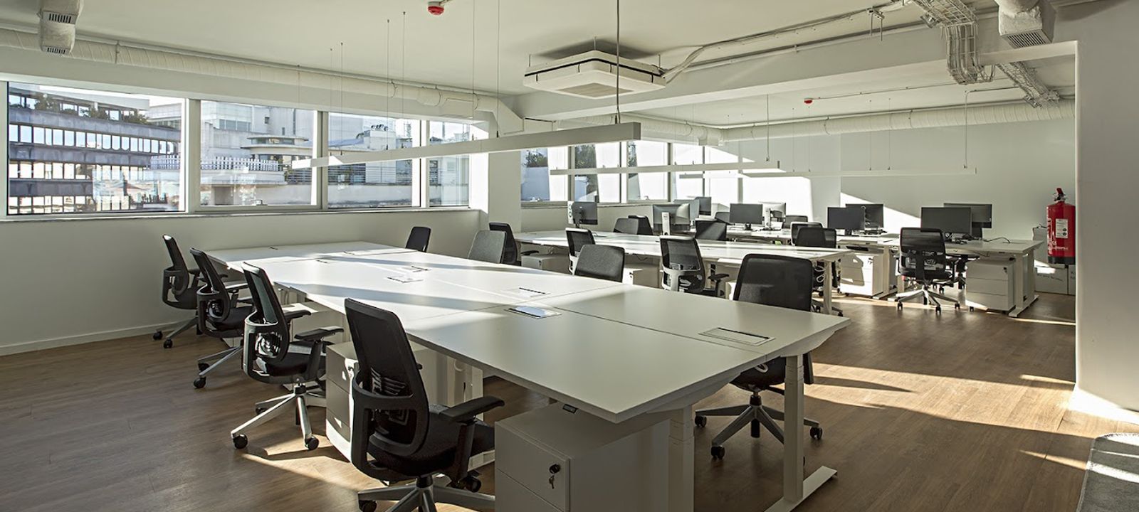 Av Defensores De Chaves 4, Lisbon - Image 1