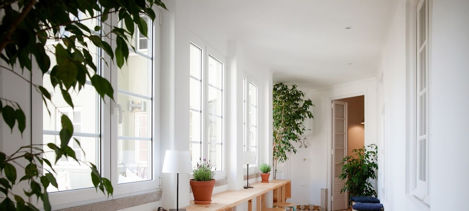 Avenida Almirante Reis 256, Lisbon - Image 1