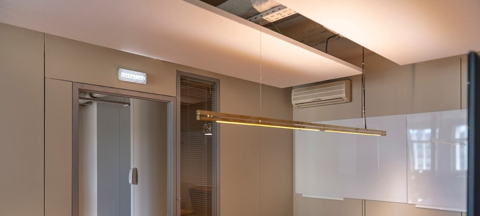 65 Avenida Almirante Reis, Lisbon - Image 1