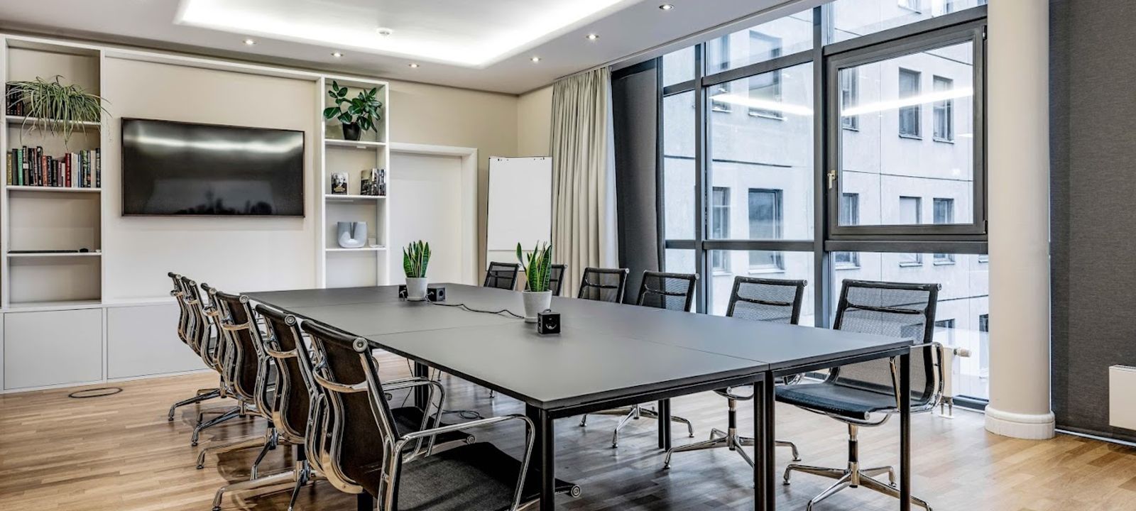 19 Königsallee, Düsseldorf - Image 1