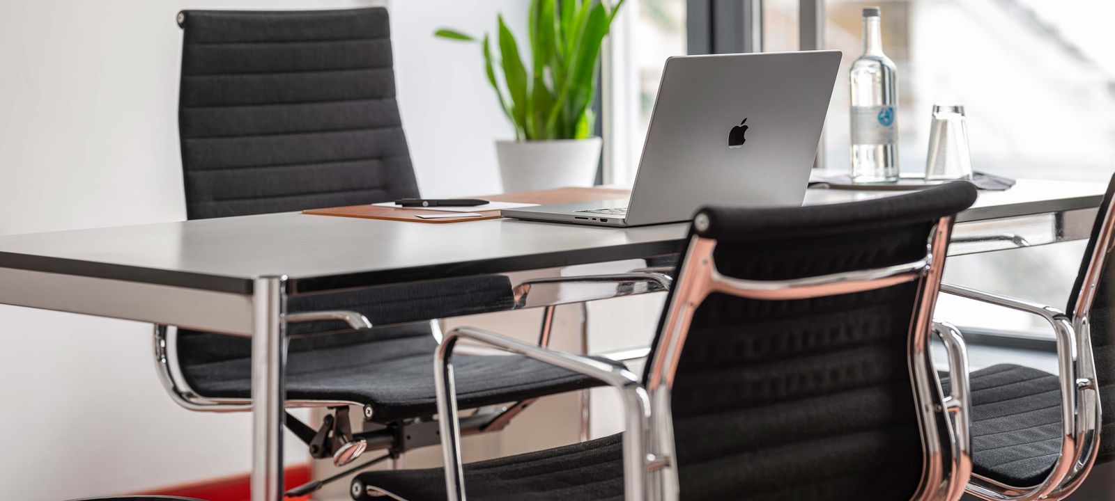 27 Schumannstrasse, Frankfurt Am Main - Image 1