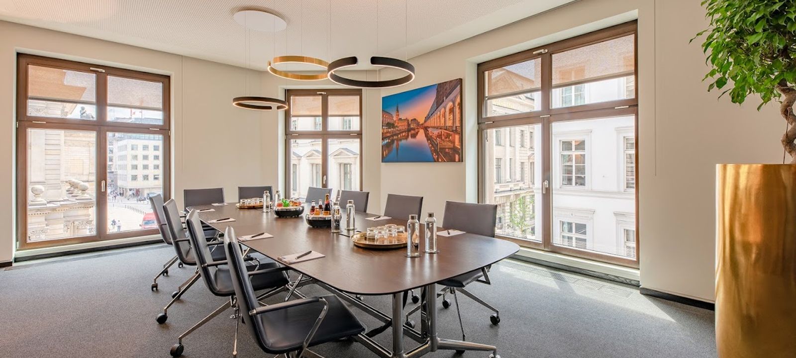 32 Alter Wall, Hamburg - Image 1