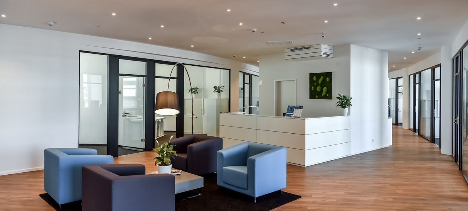 Tauentzienstrasse 13, Berlin - Image 1