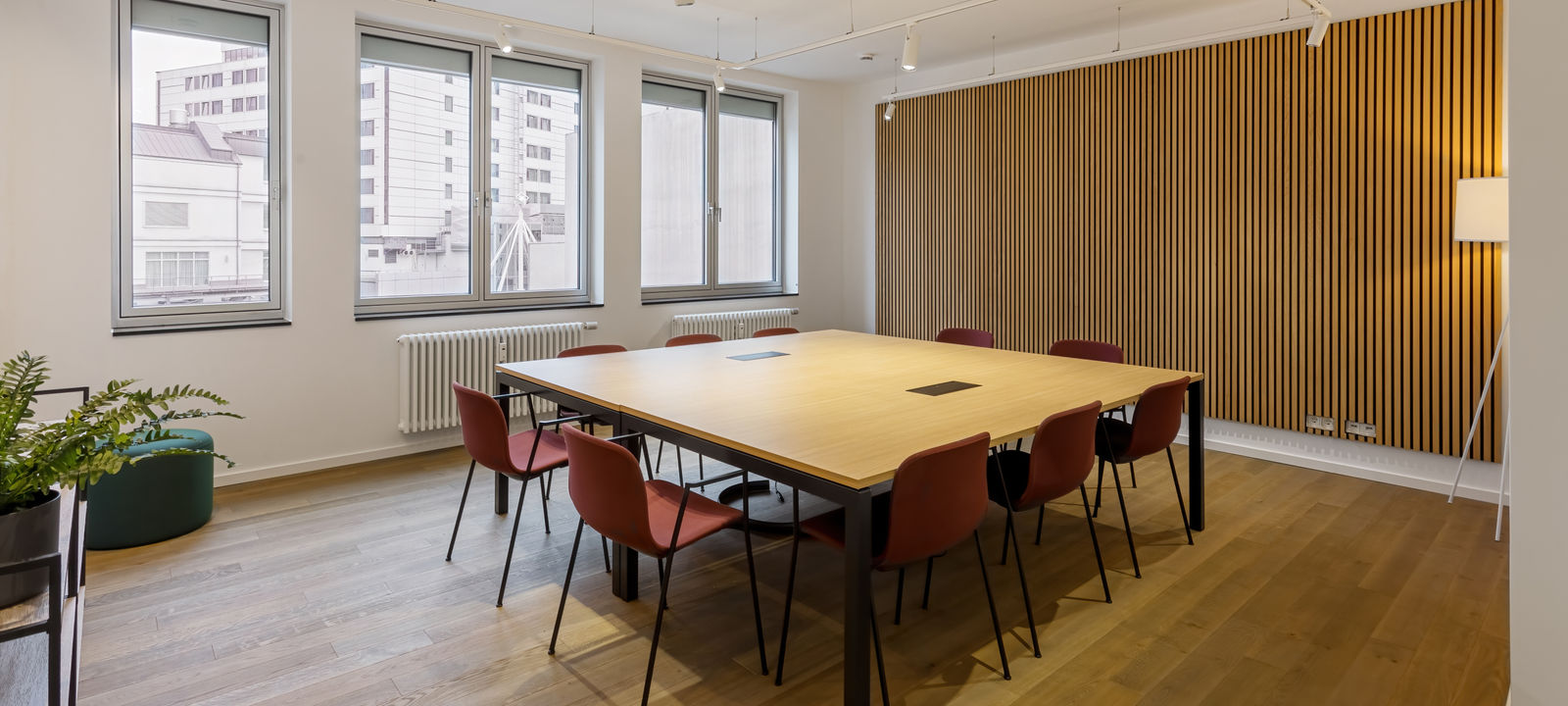 8 Nurnberger Str, Berlin - Image 1