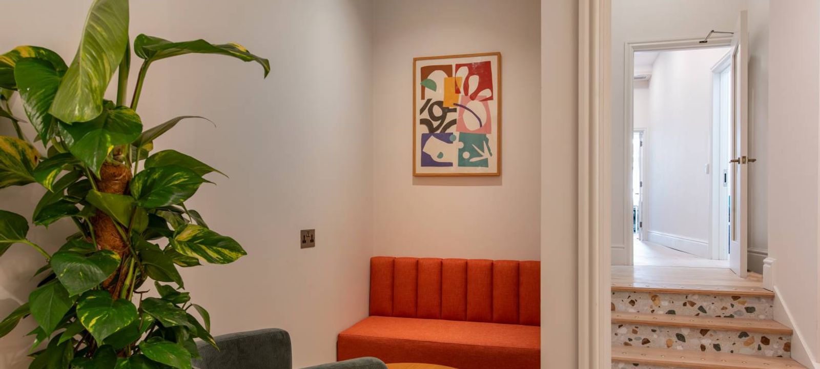 321 Oxford Street, Greater London - Image 1