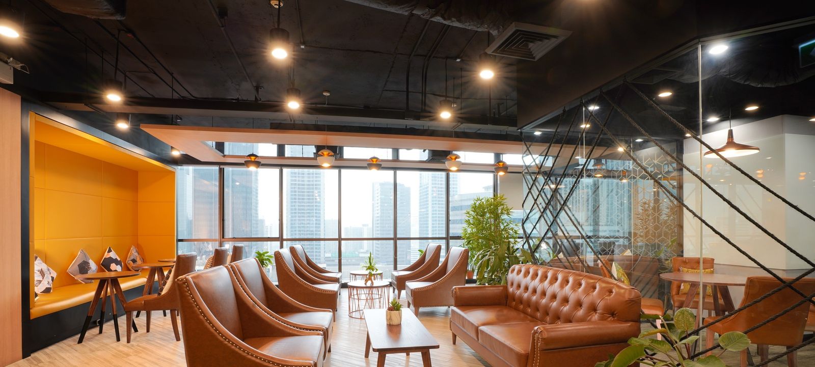 1 Radchadapisek Road, Dindaeng - Image 1