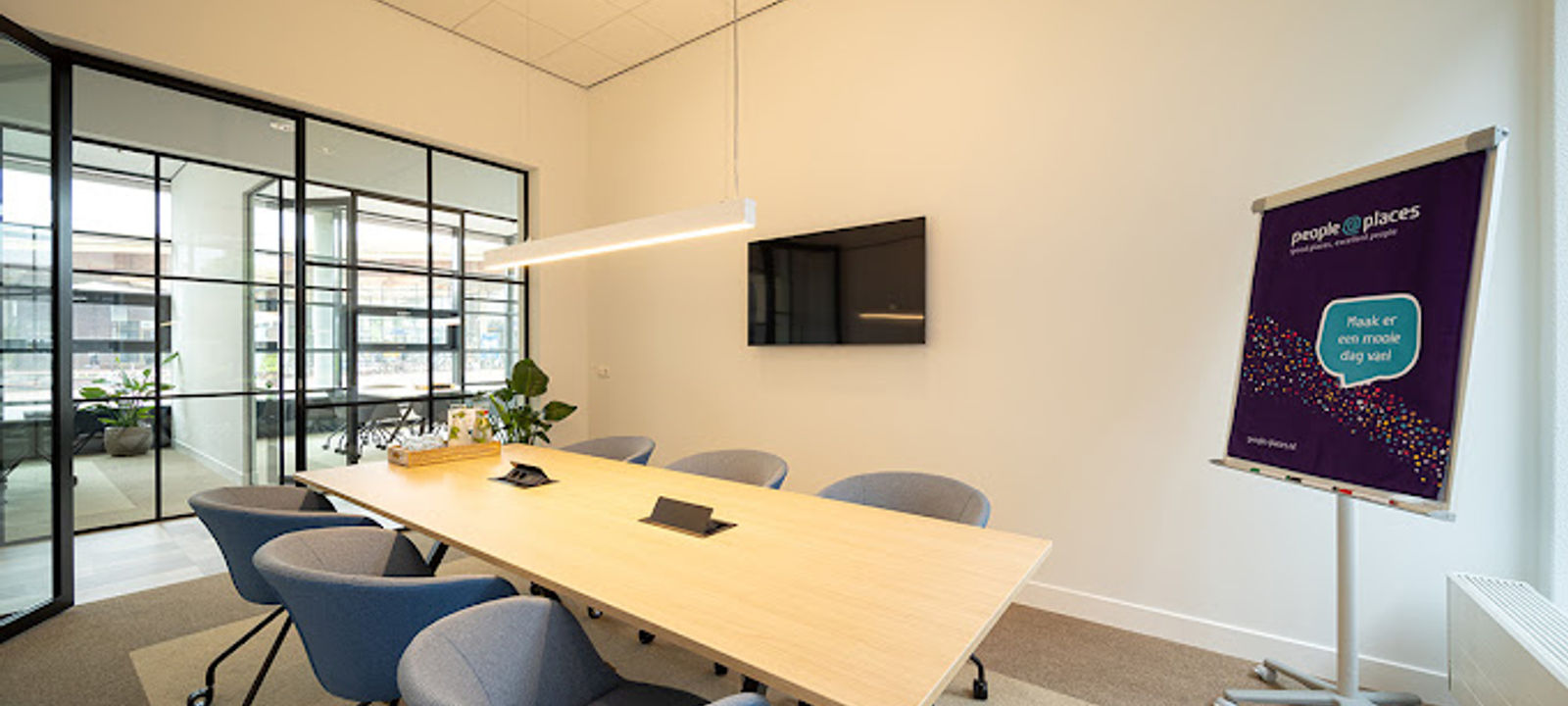 Stationsplein 10, Assen - Image 1